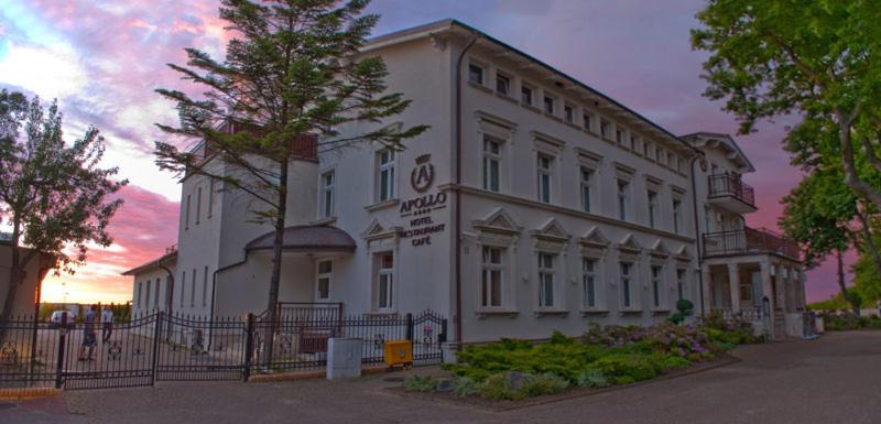 Hotel Apollo Darlowko Buitenkant foto
